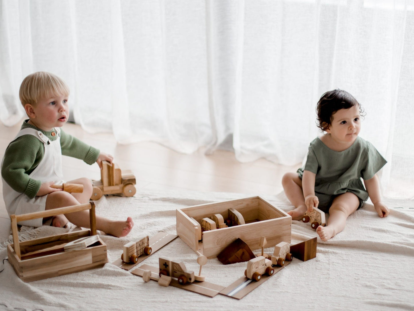 Qtoys All In One Car Play Set