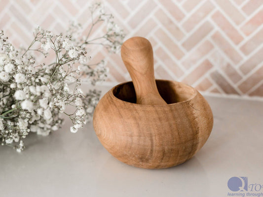 Qtoys Wooden Pestle and Mortar