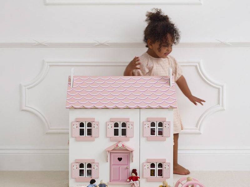 Sophie's Wooden House Doll House LEH104