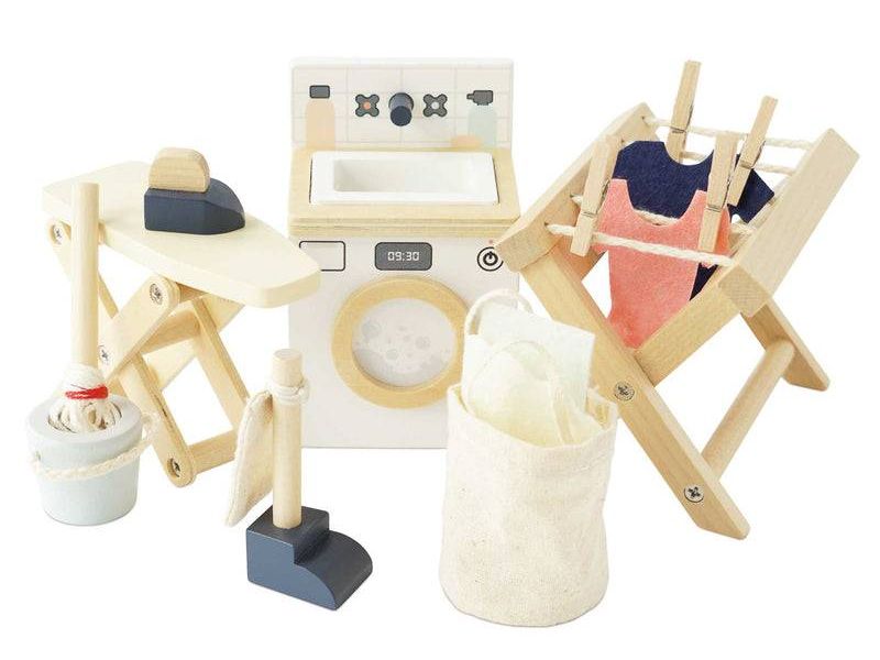 Wooden Dolls House Laundry Room Set - 16 piece