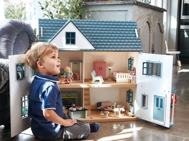 Dovetail Doll House TL8125