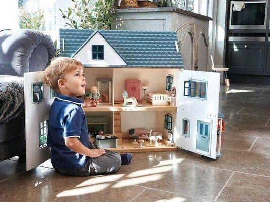 Dovetail Doll House TL8125