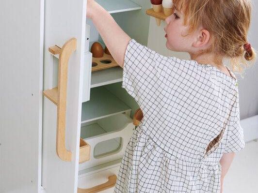 Refrigerator TL8208