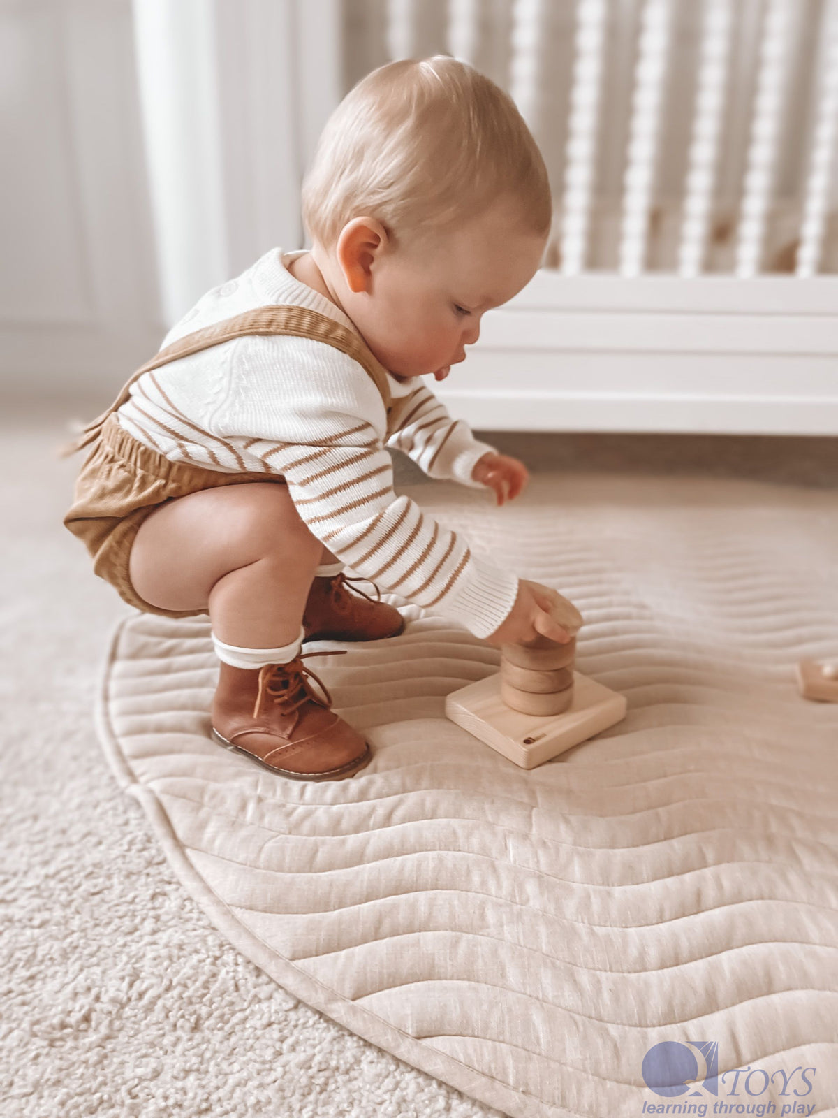 Montessori Vertical Ring Stacker by Qtoys