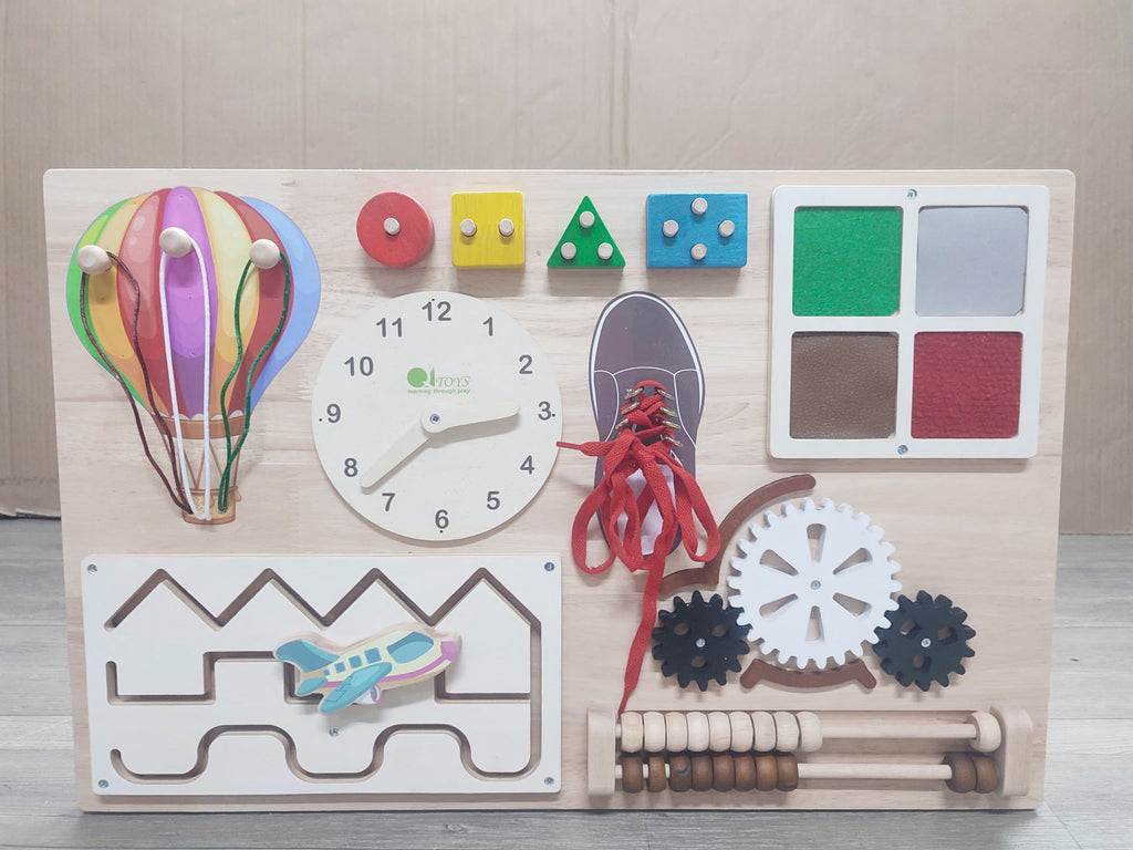 WonderPlay Busy Board by Qtoys