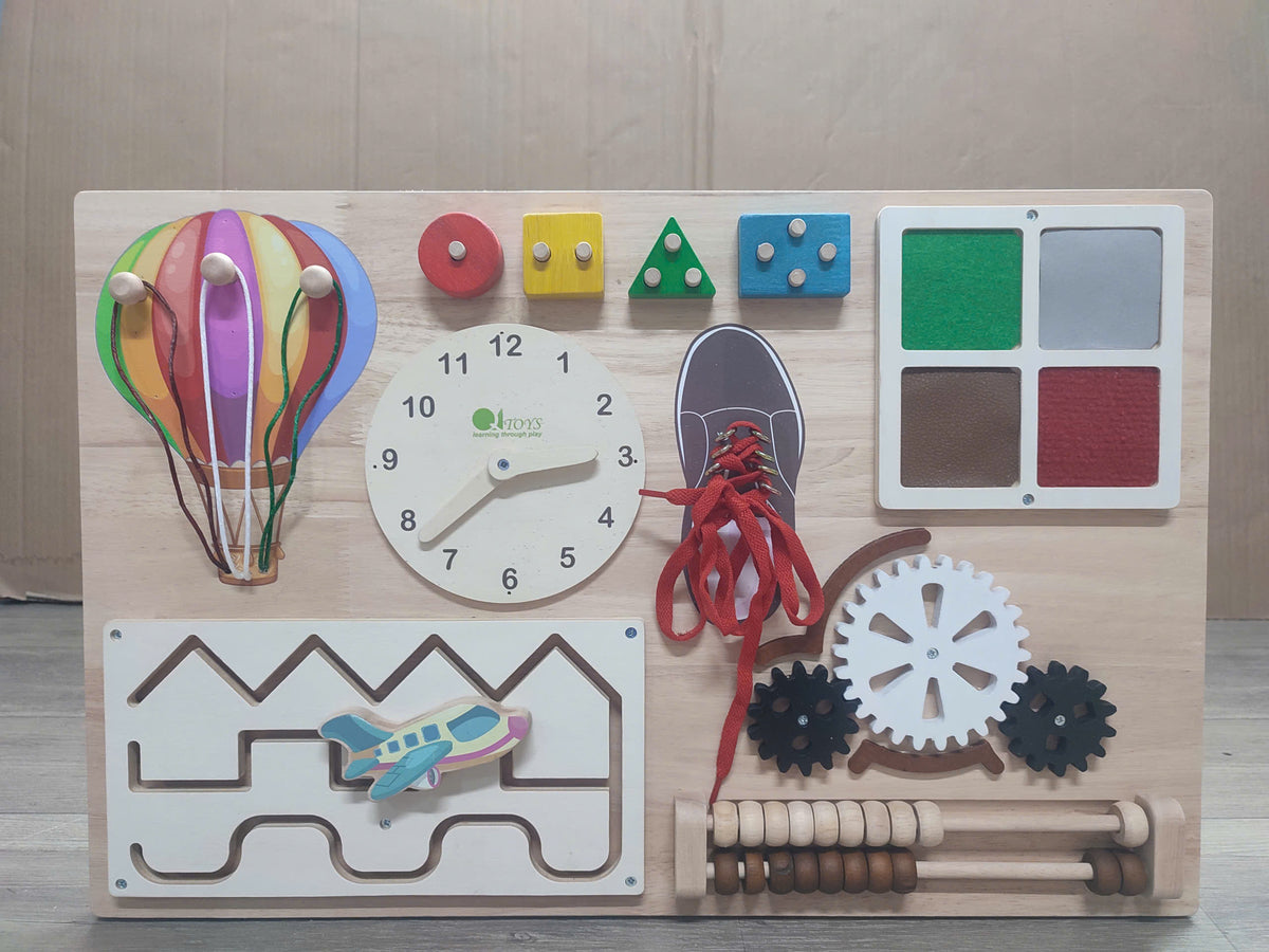 WonderPlay Busy Board by Qtoys