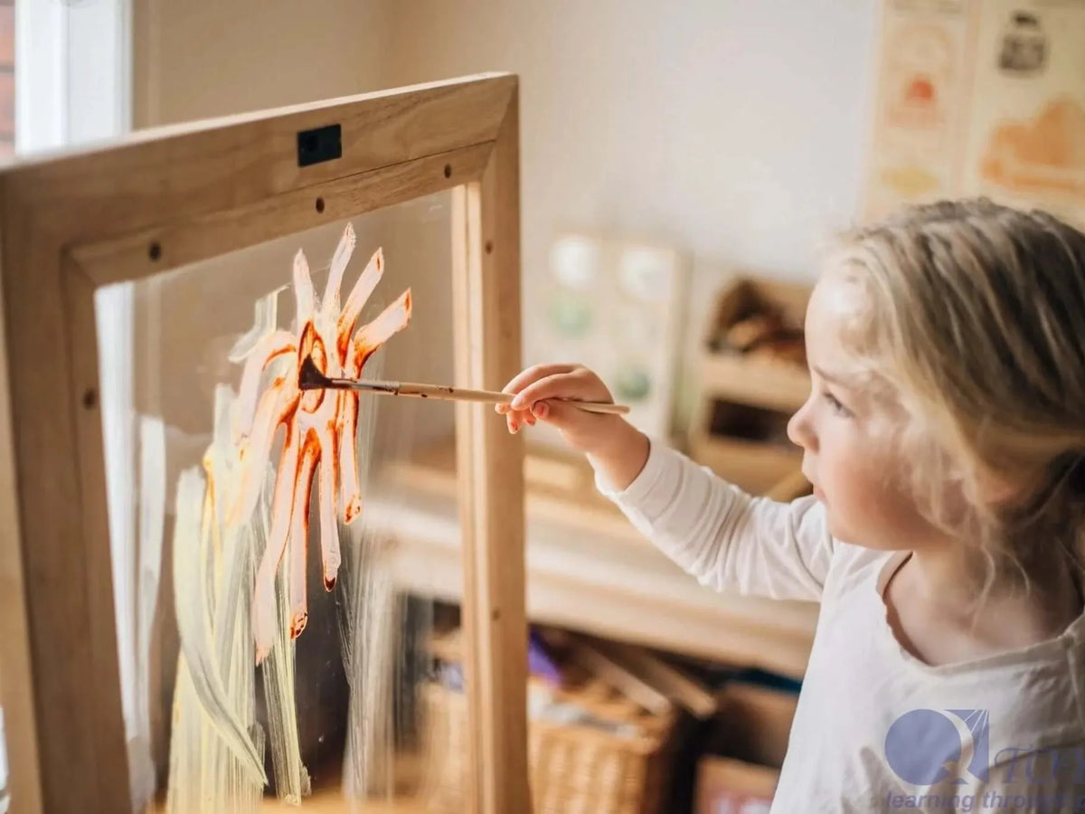 Qtoys Toddler Perspex Easel
