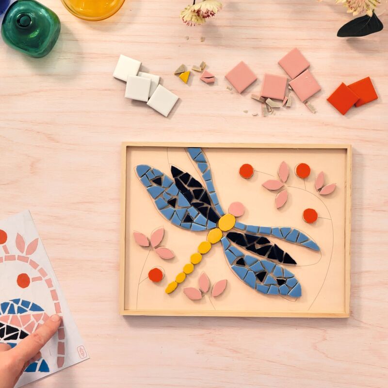 Atelier 72 - Dragonfly Mosaic Art Kit by Djeco