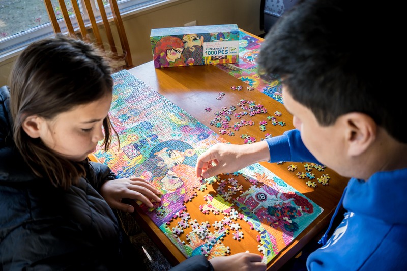 Magic India 1000pc Gallery Puzzle with Poster by Djeco