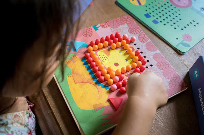 Animo Mosaico Peg Board by Djeco