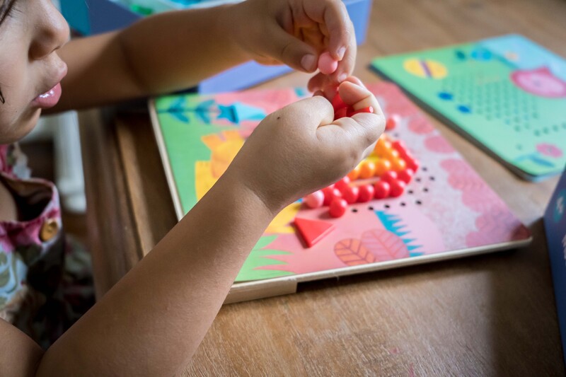 Animo Mosaico Peg Board by Djeco
