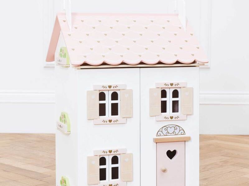 Roseheart Wooden Doll House
