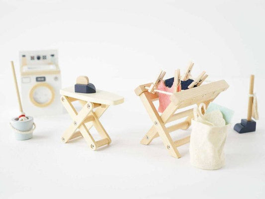 Wooden Dolls House Laundry Room Set - 16 piece
