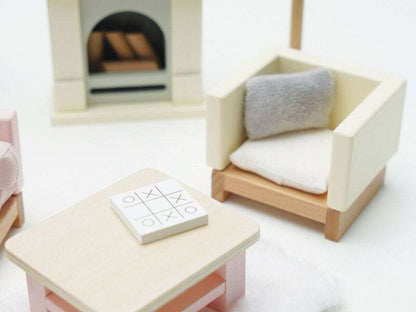 Wooden Dolls House Sitting Room - 19 piece