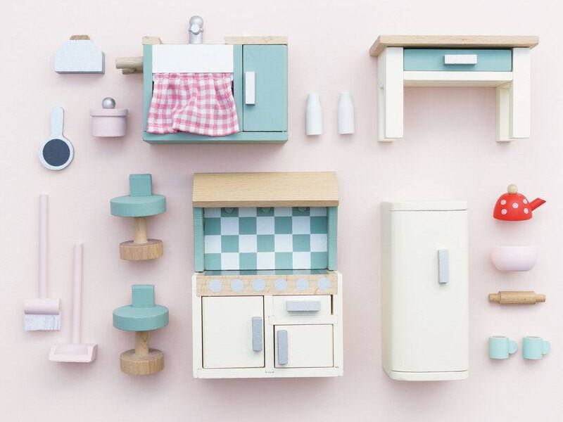 Wooden Dolls House Kitchen - 20 piece
