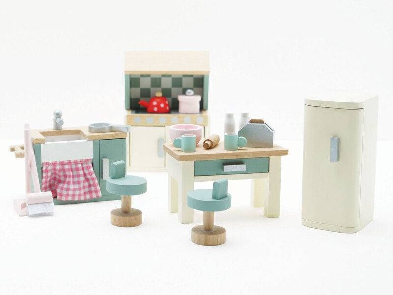 Wooden Dolls House Kitchen - 20 piece