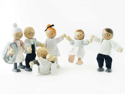 Dolls House Family