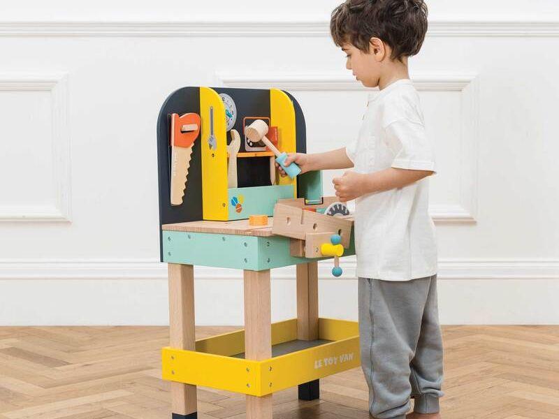 LETV475 - Alex's Toy Work Bench
