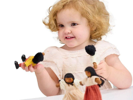 The Berrybunch Doll Family