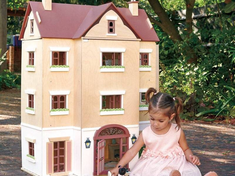 Fantail Hall Doll House