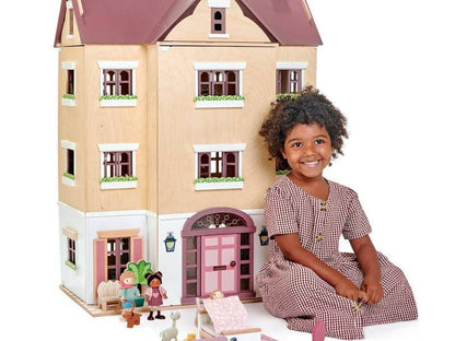 Fantail Hall Doll House