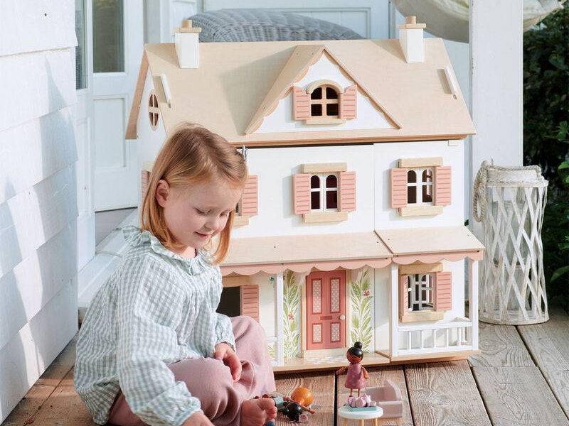 Humming Bird Doll House