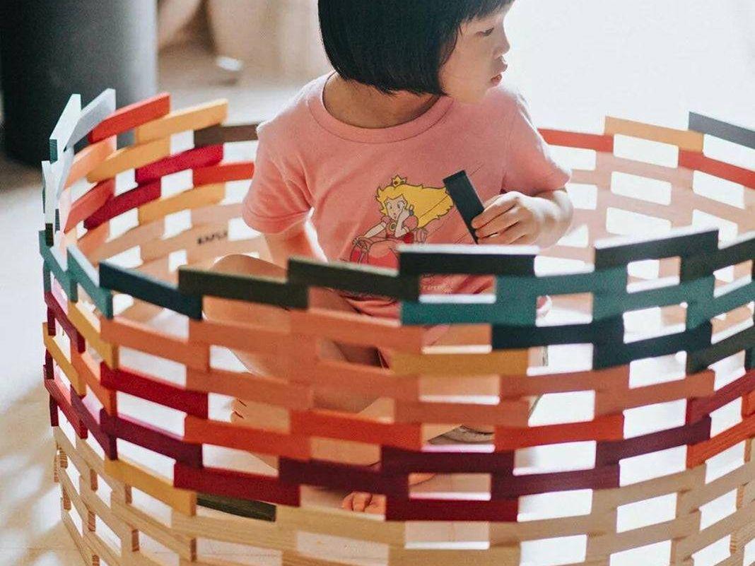 KAPLA Blocks Building Planks - 100 Octocolour Set - Wooden Case