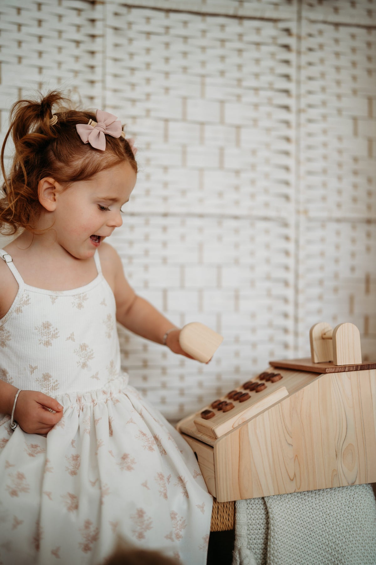 Cash Register by Qtoys