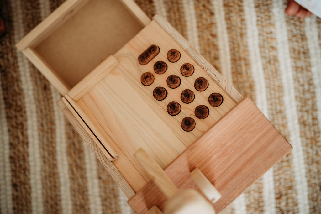 Cash Register by Qtoys