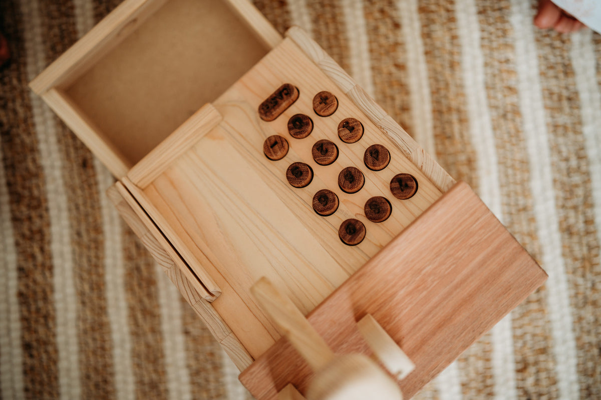 Cash Register by Qtoys