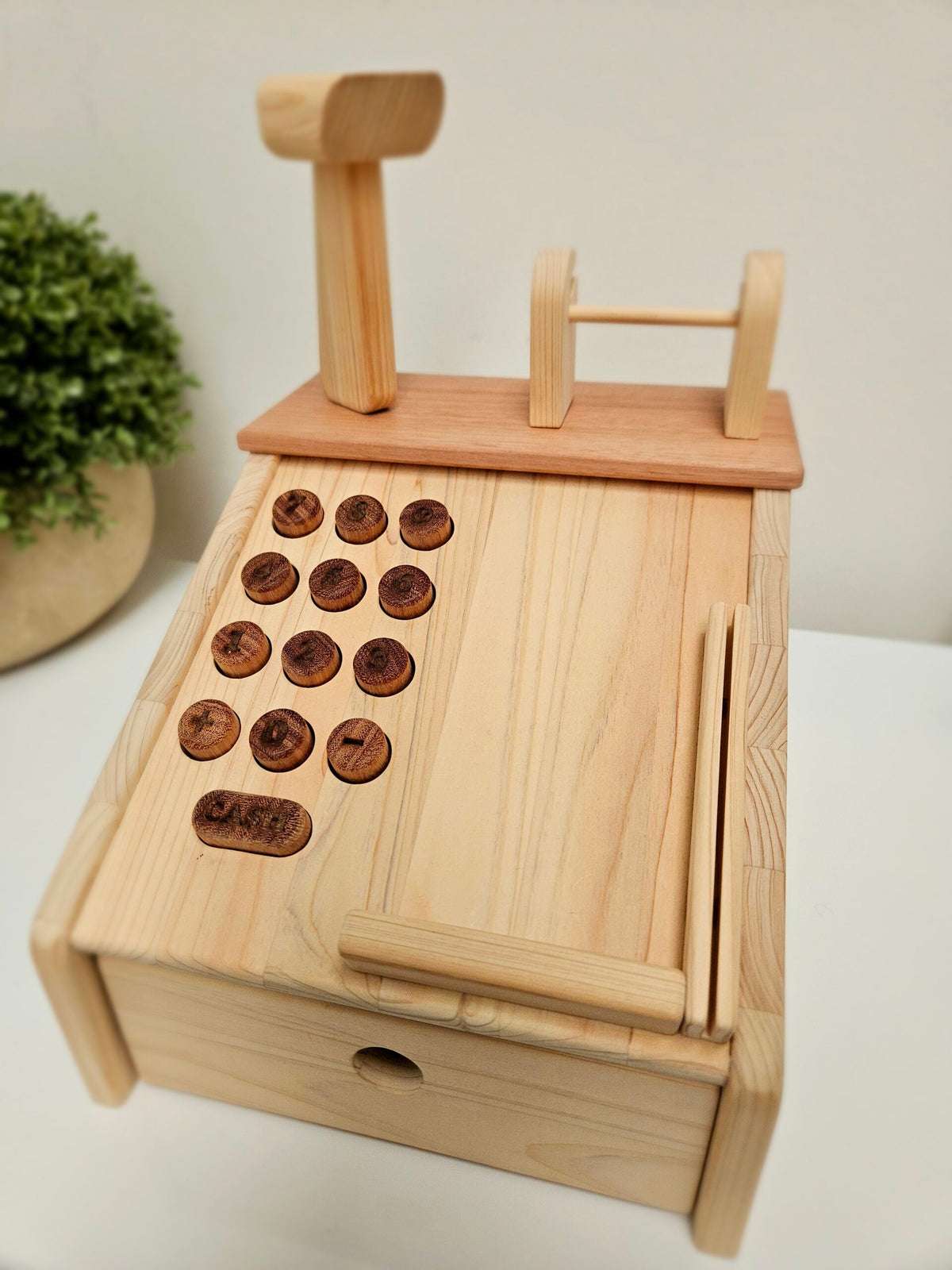 Cash Register by Qtoys